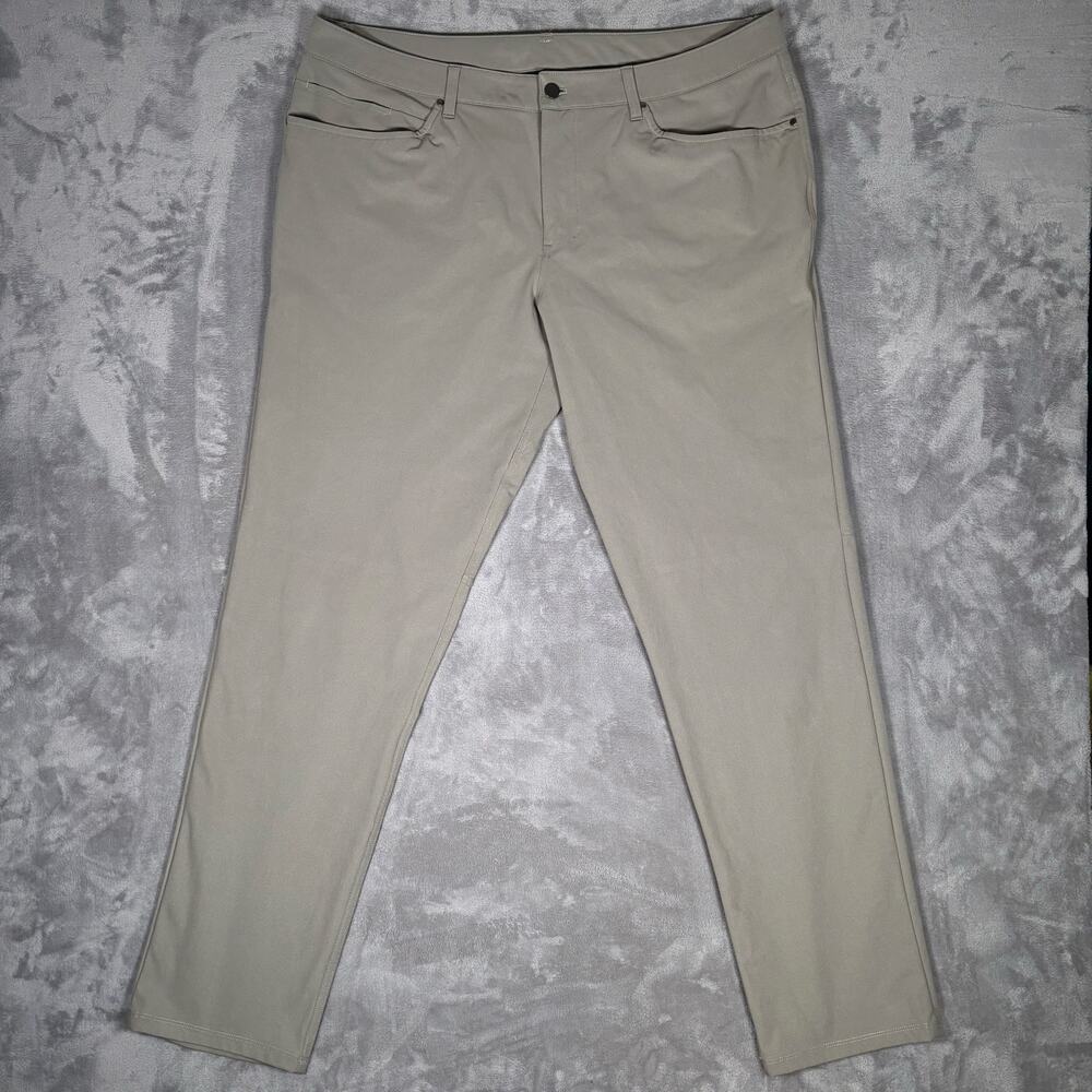 Lululemon ABC Classic Fit Pants Men’s Size 40 Carbon Dust Warpstreme